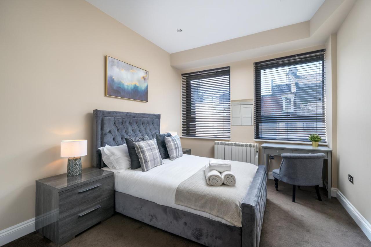 Spacious 2 Bedroom Apartment - Sleeps 6 Hove Buitenkant foto