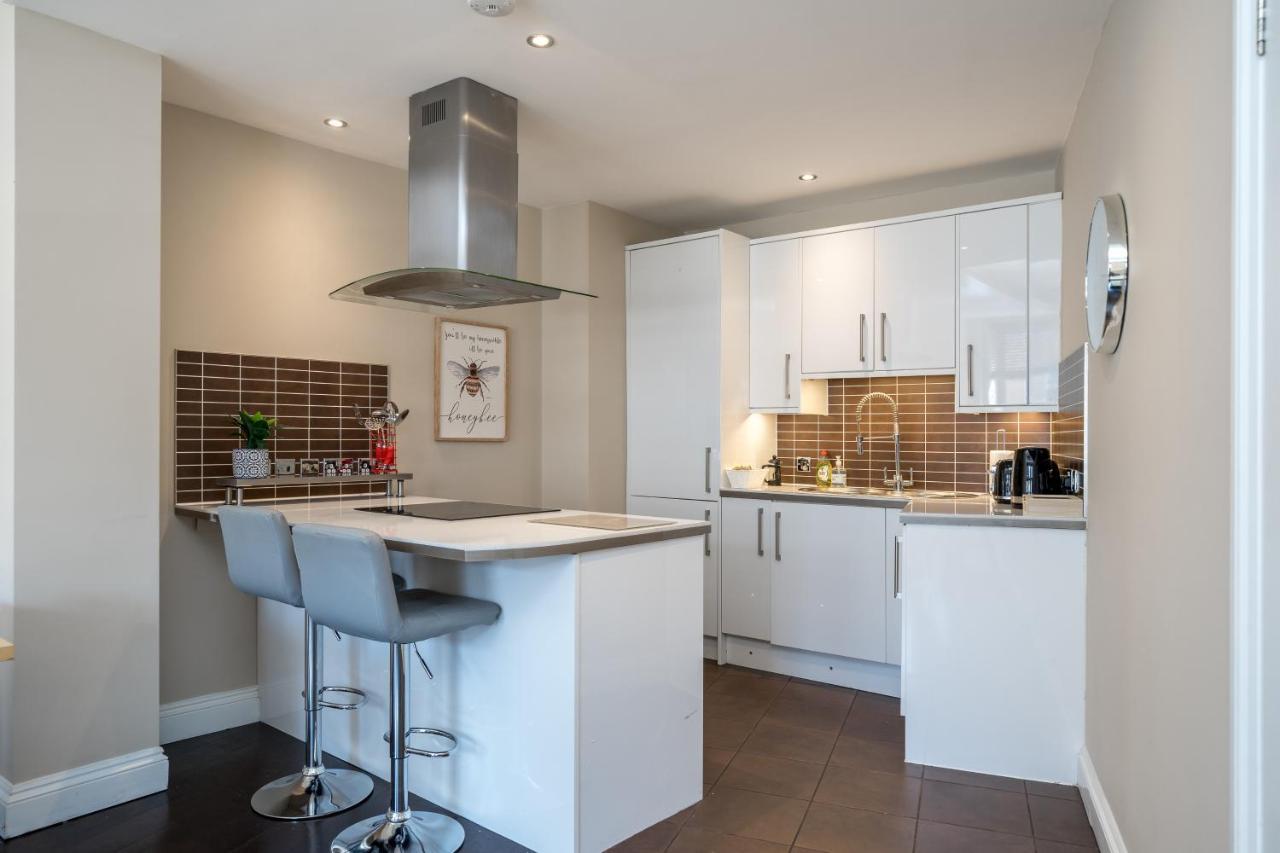 Spacious 2 Bedroom Apartment - Sleeps 6 Hove Buitenkant foto