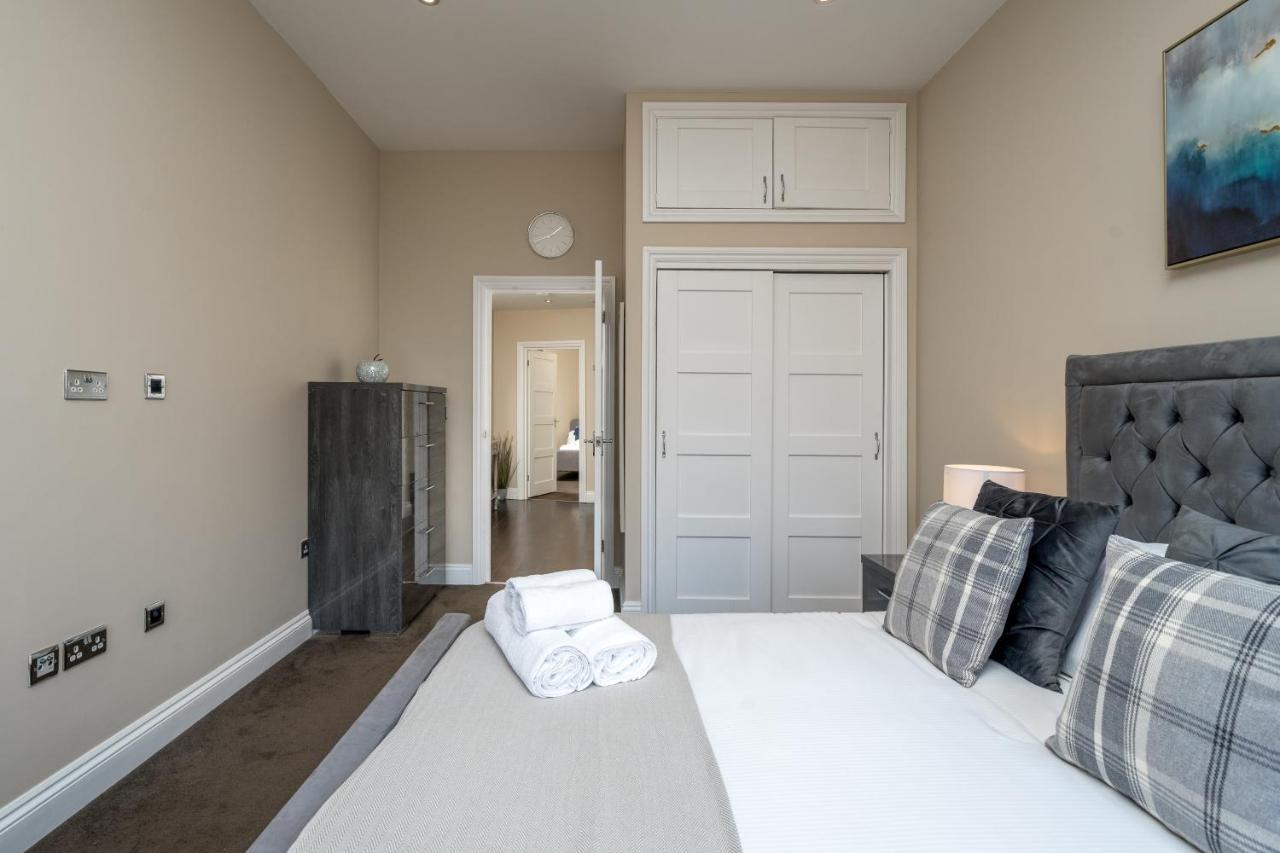 Spacious 2 Bedroom Apartment - Sleeps 6 Hove Buitenkant foto