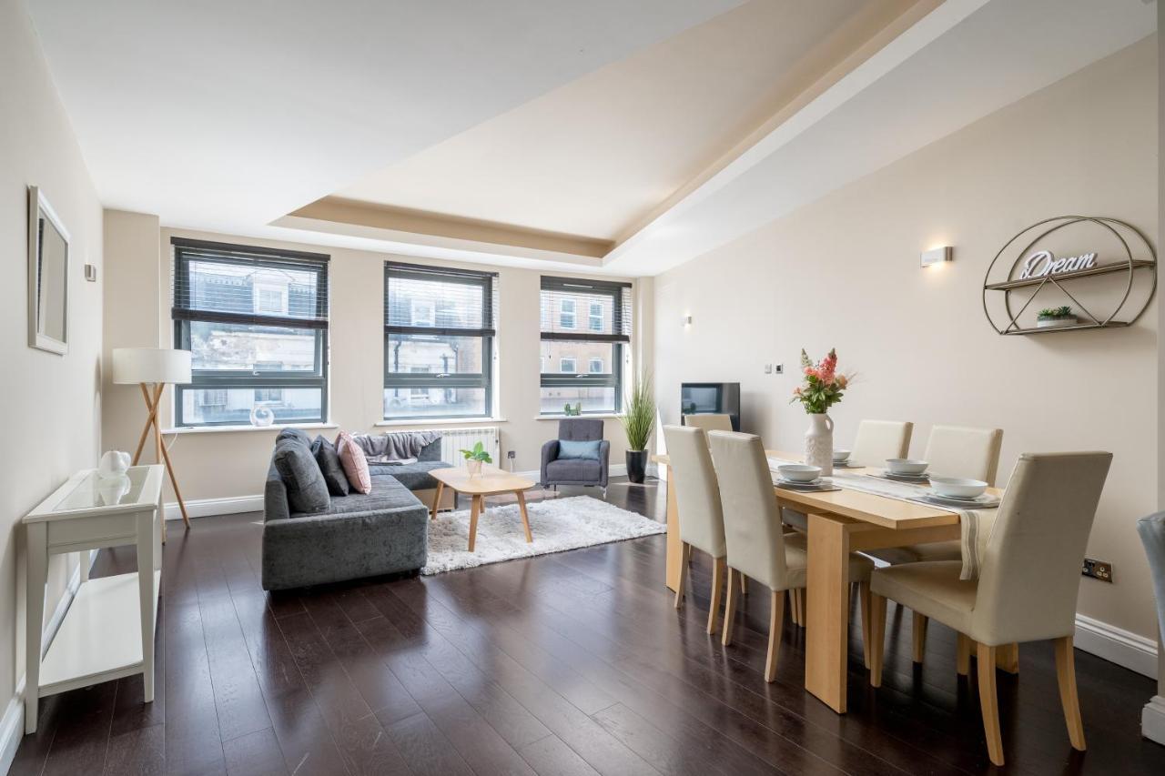 Spacious 2 Bedroom Apartment - Sleeps 6 Hove Buitenkant foto